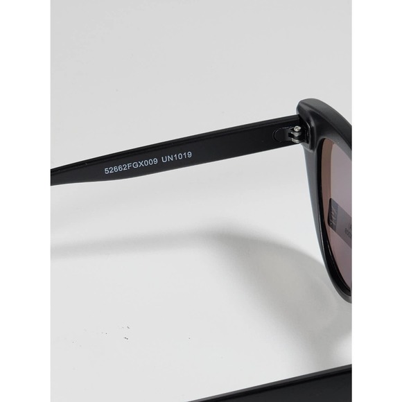 Foster Grant Full Butterfly / Cat Eye Frame Blue Mirrored Sunglasses 52662FGX009 - Picture 9 of 11